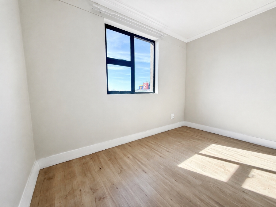 2 Bedroom Property for Sale in Zonnebloem Western Cape